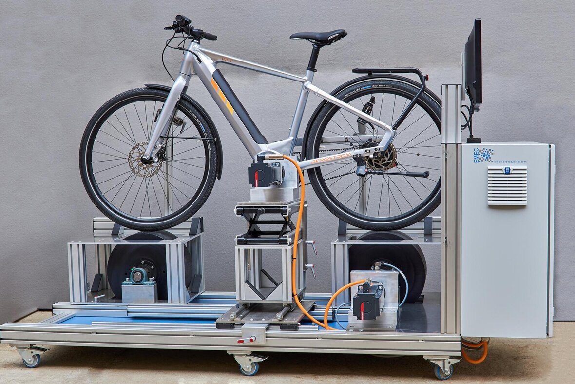 Fahrrad auf E-Bike Pruefstand